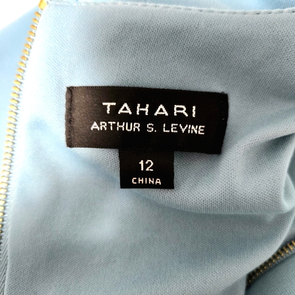 Tahari Capped Sleeve Dress. Aqua Blue Size 12 - Picture 14 of 15